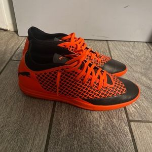 Indoor Puma soccer Shoes Size 9 Women